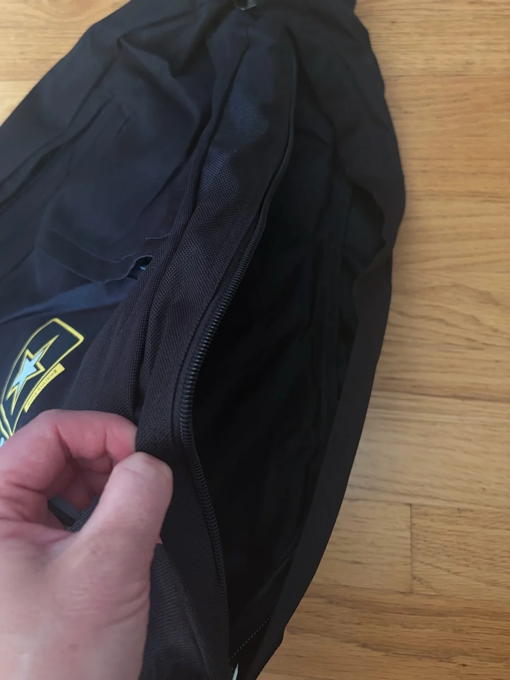 ✨$25✨U.S. Army One-Shoulder Backpack | Black